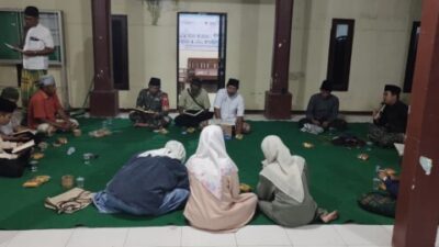 Babinsa Grujugan Hadiri Khotmil Qur’an, Wujud Nyata TNI Dekat dengan Masyarakat dan Dukung Pembangunan Inklusif