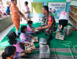 Babinsa Kademangan Kawal Ketat Distribusi 2.704 Paket Makan Bergizi Gratis di Bondowoso