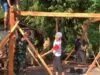 Babinsa Koramil 0822/05 Hadir di Tengah Masyarakat, Bedah Rumah Lansia Tidak Layak Huni Wujud Kepedulian Nyata TNI