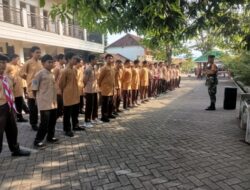 Babinsa Koramil 0822/01 Gembleng Santri dengan PBB dan Wasbang, Disiplin Generasi Muda Jadi Sorotan