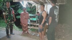 Jaga Keamanan Lingkungan, Babinsa Dawuhan Aktif Komsos Bersama Warga di Pos Kamling