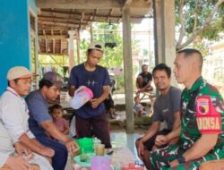 Pererat Kedekatan dengan Warga, Babinsa Desa Lanas Aktif Laksanakan Komsos di Wilayah Binaan