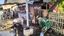 Sinergitas TNI-Polri di Bondowoso, Babinsa dan Bhabinkamtibmas Kompak Ajak Warga Kerja Bakti Demi Lingkungan Bersih