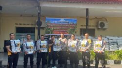 Dukung Ketahanan Pangan Nasional, Kapolres Bondowoso Salurkan Bibit Jagung Unggul untuk Petani Binaan