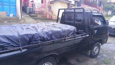 Satu Unit Pick Up Diduga Bermuatan BBM:  Diamankan di Tutur Krajan Pasuruan, Petugas Lakukan Pemeriksaan Dokumen