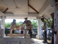 Tabur Bunga Penuh Makna, Polres Bondowoso Kenang Perjuangan Pahlawan dan Kapolri Keempat