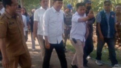 Tinjau Perbaikan Jalan dan Irigasi di Desa Wonojati, Bupati Jember Gus Fawait Pastikan Akses Pertanian Lancar