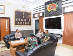 Kapolres Bondowoso Pererat Sinergi dengan Yonif 514 Kostrad, Teguhkan Soliditas TNI Polri Demi Stabilitas Daerah