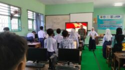 Babinsa Paguan Tanamkan Semangat Bela Negara Sejak Dini, MPLS SMPN 1 Taman Krocok Berlangsung Penuh Antusias