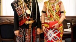 Busana Adat Nusantara Warnai Upacara HUT ke-81 RI, Wapres Gibran Kenakan Adat Rote dan Ibu Selvi Tampil dengan Busana Dayak Kenyah