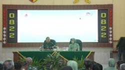Jam Komandan, Dandim 0822 Bondowoso Ajak Prajurit Bijak Bermedia Sosial dan Sukseskan Program Pemerintah