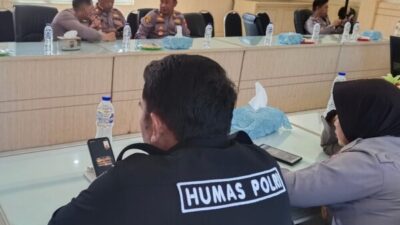 Humas Polres Pasuruan Fasilitasi Komunikasi Terkait Perkara Laka Lantas Tahun 2017