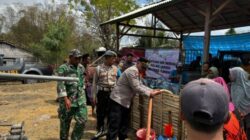 Polresta Sumenep Salurkan Bantuan Air Bersih untuk 440 KK di Desa Gendang Barat