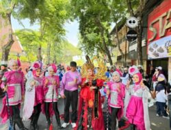 Membanggakan!!! Azzahra Alea Malika, Mayoret Cilik SDN Bugih 3 yang Curi Perhatian di Hari Jadi Pamekasan ke-496