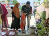 Bukan Sekadar Jaga Wilayah: Babinsa Tamansari Dampingi Posyandu, 52 Warga Ikut Terlayani