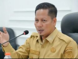 Kas Kuansing Dipertanyakan, Muklisin Sentil Wartawan: “Hebat Bgt Kalian Ini”