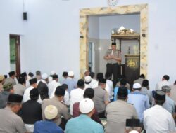 Pererat Silaturahmi dan Serap Aspirasi, Kapolres Bondowoso Gelar Jumat Keliling di Tegalampel