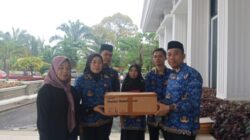 DPD IWO-I Muratara Serahkan Masker Kepada Dispora, Dalam Aksi Kepedulian